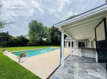 Casa · 493m² · 7 Ambientes · 4 Cocheras · Casa en Venta - 5 Dorm. - Escritorio - Pileta - Barrio San Jorge Village