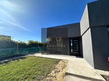 Casa · 175m² · 4 Ambientes · 3 Cocheras · Sg Casa Venta Barrio San Alfonso