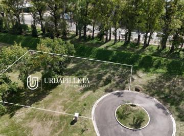 Terreno · 832m² · Lote en Venta en Azzurra Pilar