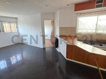 Departamento · 48m² · 3 Ambientes · Venta – Departamento 3 Ambientes Muy Luminoso | Ramos Mejía - Acepta Permuta