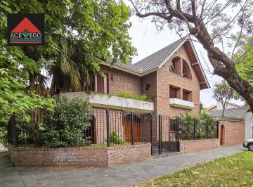 Casa · 270m² · 5 Ambientes · 2 Cocheras · Casa en Venta en Las Heras Al 100