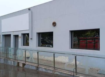 Bodega-Galpón · 2327m² · Nave Industrial con Frente Sobre Hipolito Yrigoyen