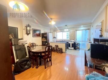 Departamento · 42m² · 1 Ambiente · Venta Monoambiente Flores Amplio Categoria