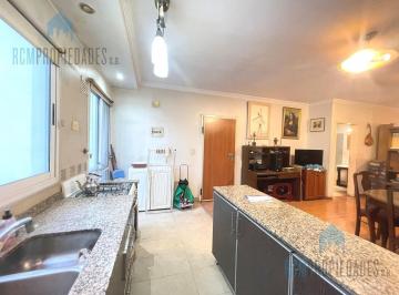 Departamento · 42m² · 1 Ambiente · Venta Monoambiente Flores Amplio Categoria