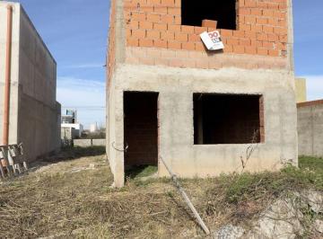 Casa de 6 ambientes, Córdoba · Casa en Venta con 200 m² en Argüello Norte
