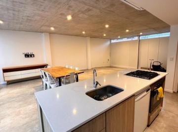 Casa · 220m² · 4 Ambientes · 2 Cocheras · Casa en 3 Plantas • Máxima Calidad y Luz en Villa del Parque