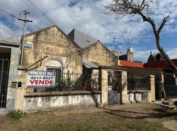 Casa de 3 ambientes, Avellaneda · Casa Excelente Ubicación, en Sarandí, a Remodelar