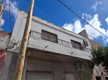 PH · 74m² · 2 Ambientes · PH 2 Amb y Medio, Planta Alta Frente, C/patio. S/expensas
