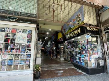 Local comercial · 27m² · Local en Venta en Lanús Este, Lanús, G. B. a. Zona Sur