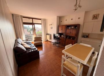 Departamento · 40m² · 2 Ambientes · 1 Cochera · Dos Ambientes Al Frente con Cochera