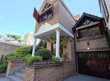 Casa · 350m² · 5 Ambientes · 3 Cocheras · Casa en Villa Ballester - Venta - Cinco Ambientes - Excelente Calidad de Construcción.