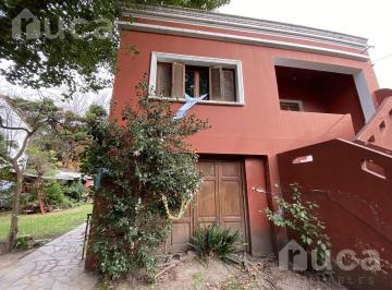 Casa · 155m² · 6 Ambientes · Casa de 3 Dorm. Jardín y Pileta en Venta en Tigre