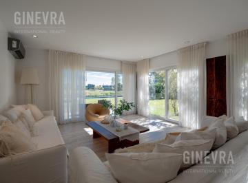 Casa · 448m² · 6 Ambientes · 2 Cocheras · Casa de 4 Dorm. en Venta en El Golf, Nordelta