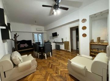 Departamento de 3 ambientes, Balvanera · Tres Ambientes con Dependencia y Dos Patios en Balvanera Disponible