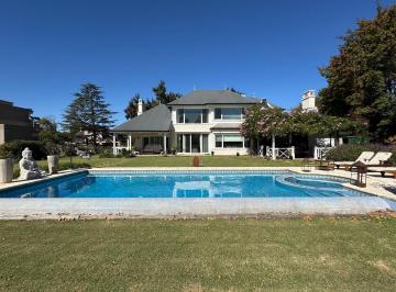 Casa · 380m² · 5 Ambientes · 6 Cocheras · Casa en Venta en Country San Diego con Vistas Al Polo