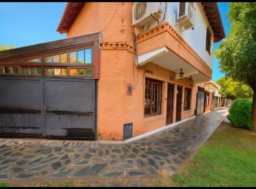 PH · 85m² · 4 Ambientes · 1 Cochera · Duplex, PH, casa - Muñiz - San Miguel con Patio, Parrilla y Garage