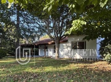 Casa · 113m² · 3 Ambientes · 1 Cochera · Casa en Venta en Mapuche Country Club, Pilar.