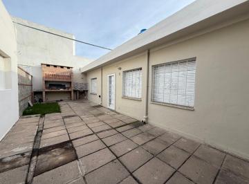 Casa de 2 ambientes, Córdoba · Villa Cabrera I 1 Dormitorio Patio y Cochera