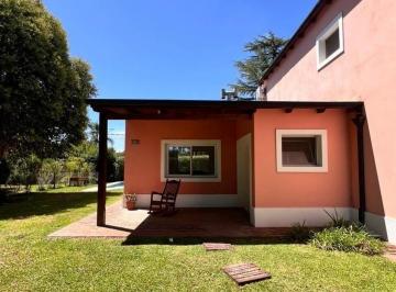 Casa · 133m² · 4 Ambientes · Casa en Venta en Mapuche Country Club