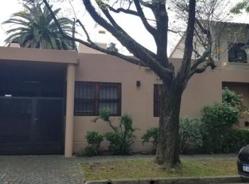 Casa · 186m² · 5 Ambientes · 1 Cochera · Casa - Punta Chica