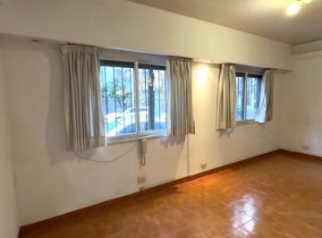 Departamento de 2 ambientes, Recoleta · Oportunidad Próximo Av Santa Fe, Patio