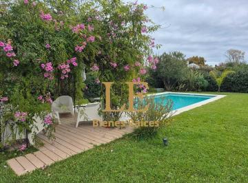 Casa · 185m² · 4 Ambientes · 4 Cocheras · Venta Casa en San Matías