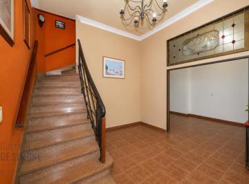 PH · 157m² · 5 Ambientes · 1 Cochera · Venta PH 4 Ambientes Cochera y Terraza, Parrilla en Villa del Parque Entrada Independiente