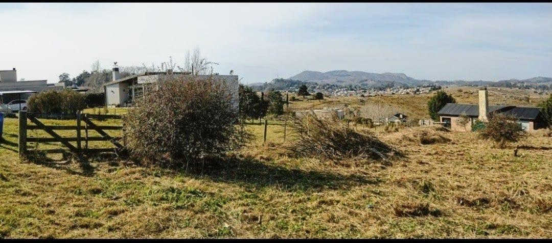 Lote de 1000m² con vistas en Entre Sierras