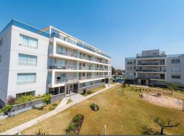 Departamento · 80m² · 2 Ambientes · 1 Cochera · Se Alquila! Departamento 3 Dorm. con Balcón y Cochera