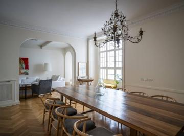 Departamento · 198m² · 6 Ambientes · 1 Cochera · Parana y Juncal