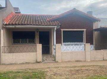 Casa · 70m² · 3 Ambientes · 1 Cochera · Alquiler Casa Ciudadela Norte