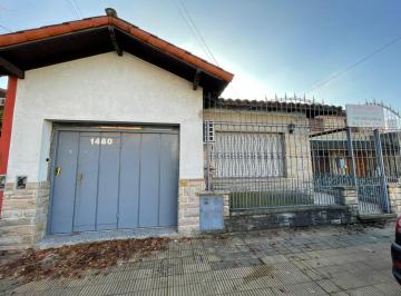 PH · 200m² · 5 Ambientes · 1 Cochera · Venta 2 Propiedades de 3 Ambientes Cada Una en Ramos Mejia