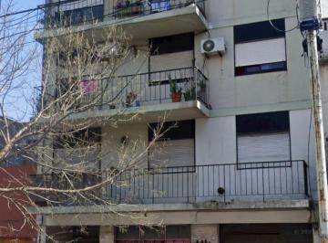 Garage , Parque Chas · Venta Cochera a Nivel Villa Urquiza a 1 C del Subte B Estación Los Incas