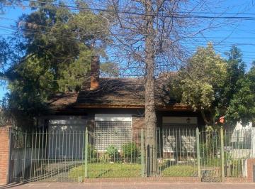 Casa de 4 ambientes, San Fernando · Hermoso Chalet en Venta Sobre Ruta 202 en San Fernando