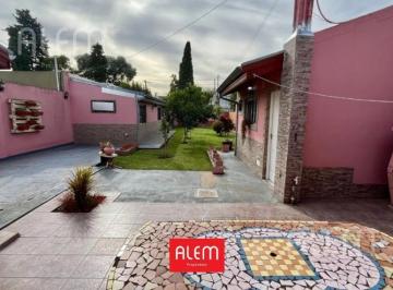 Casa · 92m² · 3 Ambientes · 1 Cochera · Casa en Venta en Monte Grande