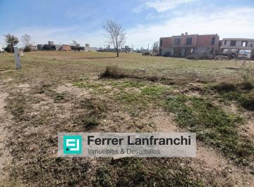 Terreno · 600m² · Venta de Lote Apto Comercio en Docta Av de 600 m²