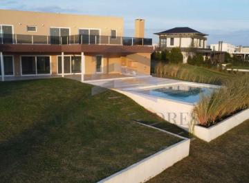 Casa de 6 ambientes, Escobar · Casa a Estrenar Al Agua con Pileta en Venta | Marinas | Puertos del Lago
