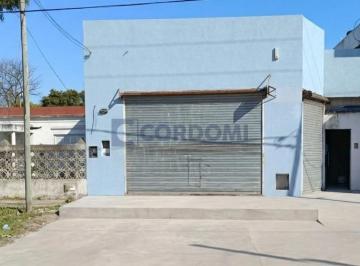 Local comercial · 235m² · 7 Ambientes · 3 Cocheras · Venta de Local y Oficinas en Quilmes Oeste Ideal Consultorios Uso Profesional o Comercial