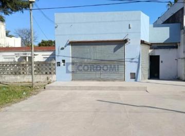 Local comercial · 235m² · 7 Ambientes · 3 Cocheras · Venta de Local y Oficinas en Quilmes Oeste Ideal Consultorios Uso Profesional o Comercial