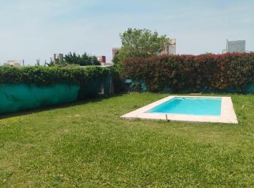 Casa · 85m² · 4 Ambientes · 1 Cochera · Casa en Las Acequias