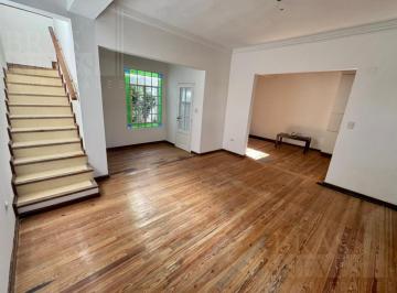 Casa · 120m² · 5 Ambientes · Excelente Casa Para Alquilar en Florida!