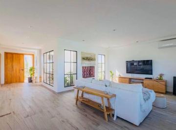 Casa · 207m² · 5 Ambientes · 1 Cochera · Casa en Alquiler en Amarras, Puertos, Escobar