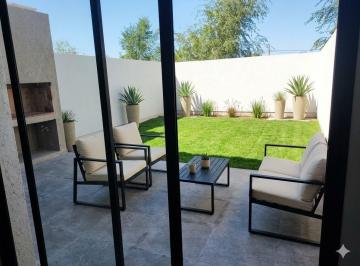 Casa · 180m² · 3 Ambientes · 1 Cochera · Duplex Dos Dorm. en Docta
