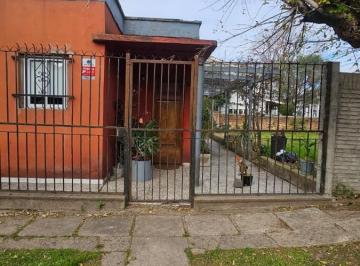 PH · 73m² · 4 Ambientes · PH en Venta - 3 Dorm. 1 Baño - 180.7 m - La Plata