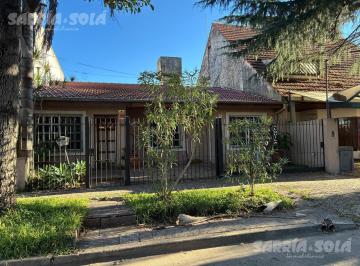 Casa · 166m² · 5 Ambientes · 1 Cochera · Casa en Martinez