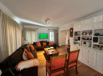 Casa · 450m² · 9 Ambientes · 2 Cocheras · Casa en Venta Country Jockey Club 4 Dormitoiros 5 Baños Fondo Golf