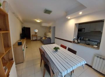 Departamento · 50m² · 3 Ambientes · Alquiler 3amb 2 Patio y 2 Baños Plaza Mitre