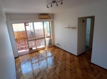 Departamento · 43m² · 2 Ambientes · Departamento 2 Ambientes con Balcón. a m de Av Maipú.