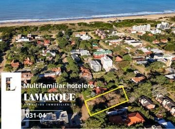 Terreno · 465m² · (031 - 04) Lote Multifamiliar Valeria del Mar. a 150 m del Mar y a 50 m de Azopardo.