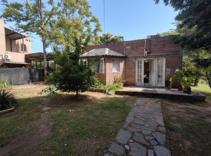 Casa · 200m² · 7 Ambientes · 1 Cochera